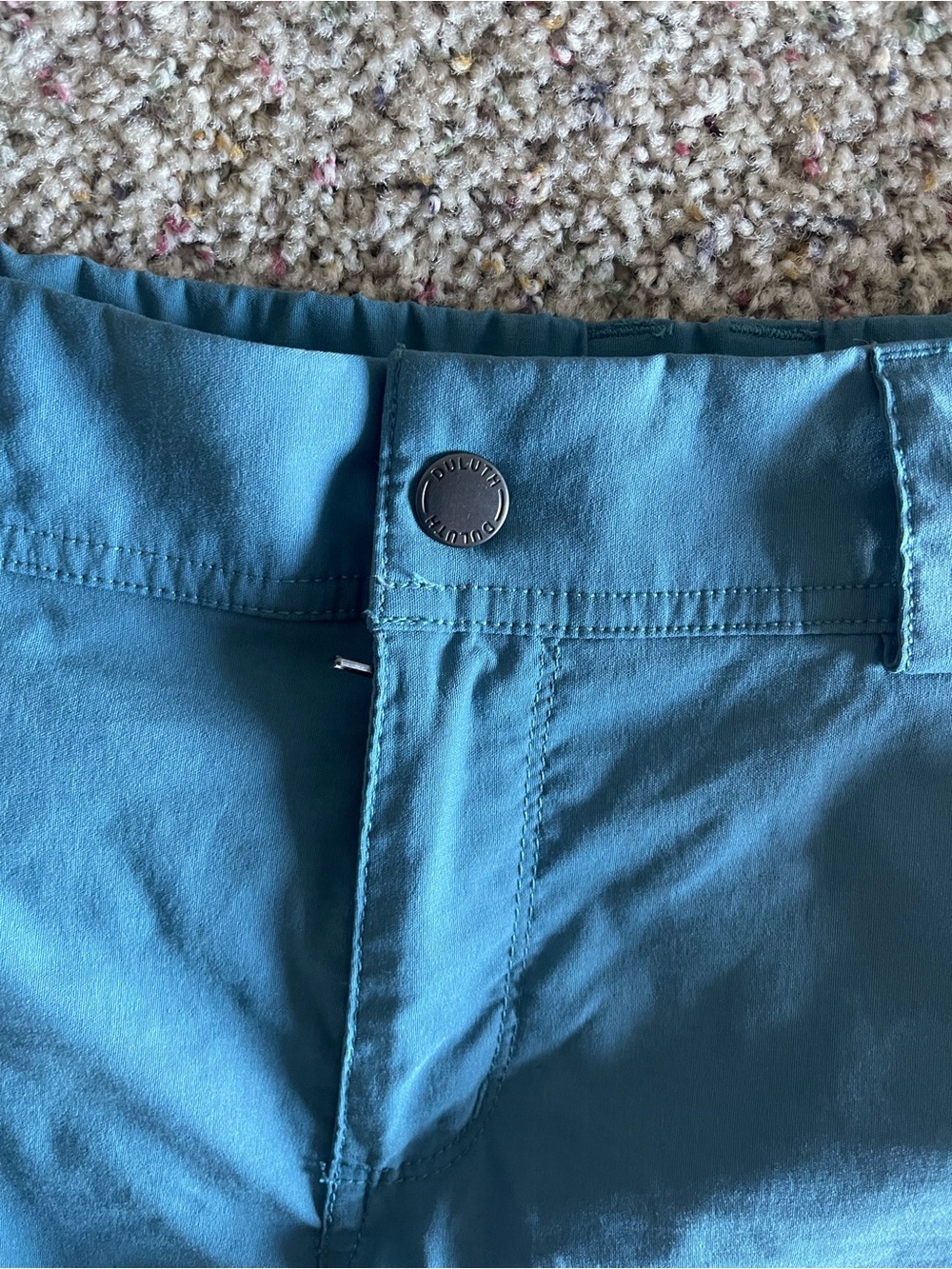 Duluth Trading Co Teal Women's Cargo Shorts - Picture 4 of 6